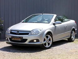 Silber Gebraucht 2009 Opel Astra Cabriolet Cosmo Cabrio | 4.950 € (Fairer Preis)
