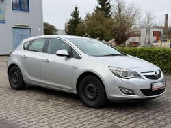 Silber Gebraucht 2011 Opel Astra Sport Limousine | 5.800 € (Fairer Preis)