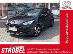Mysticschwarz mica Neu 2025 Toyota Yaris Hybrid Team Kleinwagen | 23.980 € (Guter Preis)