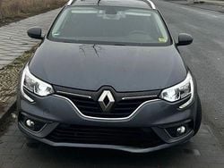 Grau Gebraucht 2019 Renault Mégane GrandTour Kombi | 10.000 € (Superpreis)