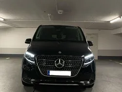 Schwarz Gebraucht 2024 Mercedes V250 Avantgarde Van / Kleinbus | 72.999 € (Teuer)