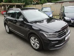 Deepblack perleffect Gebraucht 2022 VW Tiguan Active SUV | 24.960 € (Fairer Preis)