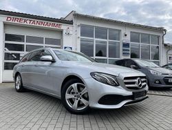 Silber Gebraucht 2018 Mercedes E220 Avantgarde Limousine | 25.990 € (Guter Preis)