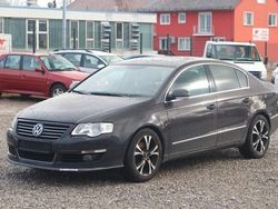 Schwarz Gebraucht 2005 VW Passat Highline Limousine | 1.790 € (Superpreis)