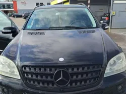 Schwarz Gebraucht 2005 Mercedes ML320 SUV | 10.800 € (Teuer)