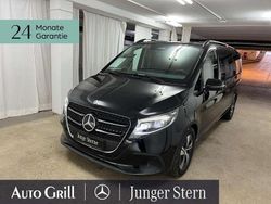 Obsidianschwarz metallic Gebraucht 2025 Mercedes V300 Style Van / Kleinbus | 72.330 € (Guter Preis)