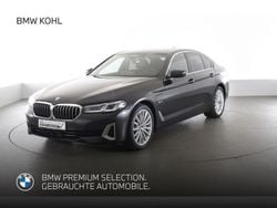 Grau Gebraucht 2022 BMW 545e Luxury Line Limousine | 43.230 € (Guter Preis)