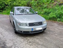 Silber Gebraucht 2002 Audi A4 S-Line Limousine | 2.300 € (Fairer Preis)