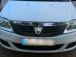 Weiß Gebraucht 2009 Dacia Logan Limousine | 2.200 € (Fairer Preis)