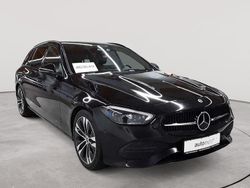Obsidianschwarz metallic Gebraucht 2022 Mercedes C200 Avantgarde Kombi | 22.590 € (Fairer Preis)