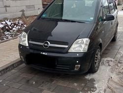 Schwarz Gebraucht 2004 Opel Meriva Van / Kleinbus | 800 € (Fairer Preis)