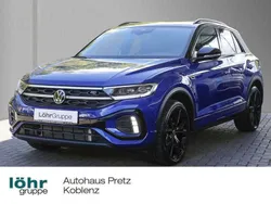 Lapiz blue metallic / schwarz Gebraucht 2024 VW T-Roc Style SUV | 40.980 € (Teuer)