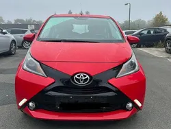 Rot Gebraucht 2016 Toyota Aygo Kleinwagen | 5.500 € (Guter Preis)