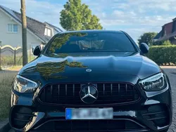 Schwarz Gebraucht 2021 Mercedes E400 AMG line Limousine | 42.990 € (Etwas zu teuer)