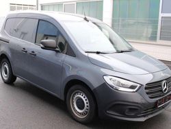 Magnetitgrau Gebraucht 2022 Mercedes Citan 108 Van / Kleinbus | 19.400 € (Etwas zu teuer)