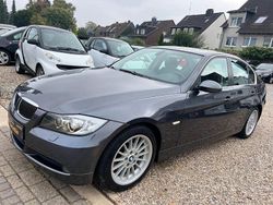 Grau Gebraucht 2007 BMW 325 Limousine | 8.999 € (Etwas zu teuer)