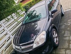 Schwarz Gebraucht 2007 Opel Astra Kombi | 800 € (Guter Preis)