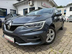 Grau Gebraucht 2021 Renault Mégane IV Business Limousine | 14.949 € (Superpreis)