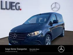 Cavansitblau metallic Gebraucht 2023 Mercedes T180 Style Van / Kleinbus | 24.850 € (Superpreis)