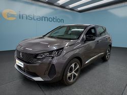 Grau Gebraucht 2024 Peugeot 3008 Van / Kleinbus | 23.199 € (Fairer Preis)