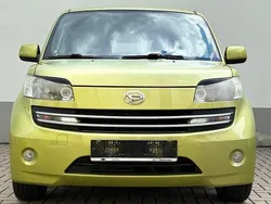 Gold Gebraucht 2010 Daihatsu Materia Van / Kleinbus | 3.999 € (Guter Preis)