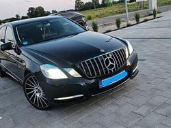 Schwarz Gebraucht 2010 Mercedes 300 Limousine | 13.900 €