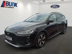 Agate black metallic Gebraucht 2023 Ford Focus Active Limousine | 25.490 € (Fairer Preis)