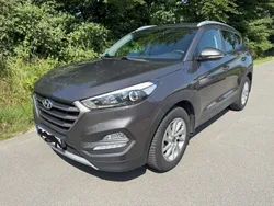Grau Gebraucht 2018 Hyundai Tucson Trend SUV | 17.980 € (Guter Preis)