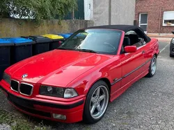 Rot Gebraucht 1995 BMW 320 Cabriolet Cabrio | 9.990 €