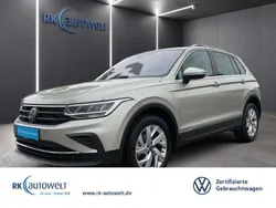 Silber Gebraucht 2024 VW Tiguan Move SUV | 31.790 € (Fairer Preis)