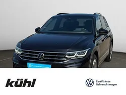 Deep black perleffekt (metallic) Gebraucht 2021 VW Tiguan R-line SUV | 35.990 € (Teuer)