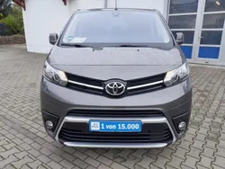 Diverse metallic Gebraucht 2022 Toyota Proace Verso Team Kombi | 43.110 €
