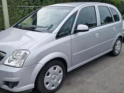 Silber Gebraucht 2006 Opel Meriva Van / Kleinbus | 1.999 € (Superpreis)