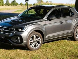 Grau Gebraucht 2024 VW T-Roc R-line SUV | 30.999 € (Fairer Preis)
