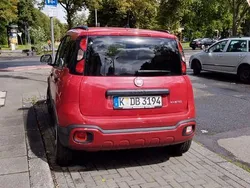 Rot Gebraucht 2024 Fiat Panda Cross Cross Kleinwagen | 14.141 € (Fairer Preis)
