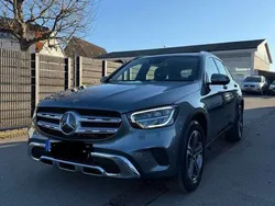 Grau Gebraucht 2020 Mercedes GLC300 SUV | 39.500 € (Teuer)