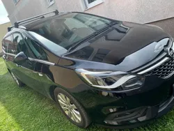 Schwarz Gebraucht 2017 Opel Zafira Tourer Business Edition Van / Kleinbus | 15.600 € (Etwas zu teuer)