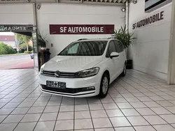 Weiß Gebraucht 2021 VW Touran Comfortline Van / Kleinbus | 14.900 € (Superpreis)