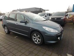 Grau Gebraucht 2006 Peugeot 307 Premium Kombi | 2.500 € (Fairer Preis)