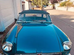 Grün Gebraucht 1968 MG B Cabrio | 18.500 €