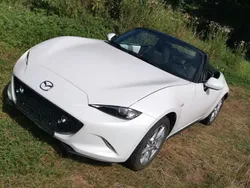 Weiß Gebraucht 2016 Mazda MX5 Cabrio | 14.490 € (Fairer Preis)