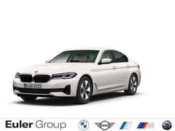 Weiss Gebraucht 2022 BMW 520 Limousine | 34.999 € (Guter Preis)