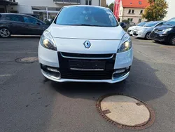 Weiß Gebraucht 2013 Renault Scénic III Bose Edition Van / Kleinbus | 4.750 € (Superpreis)