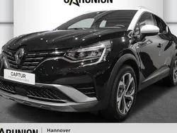 Black pearlschwarz metallic, alabasterweiß metal (schwarz) Gebraucht 2021 Renault Captur R.S. SUV | 21.375 € (Fairer Preis)