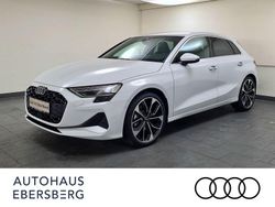 Gletscherweiss metallic Gebraucht 2024 Audi A3 Sportback Advanced Plus Limousine | 39.950 € (Teuer)
