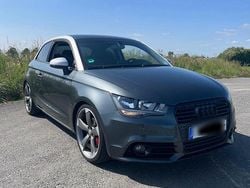 Grau Gebraucht 2013 Audi A1 Design Kleinwagen | 7.000 € (Guter Preis)