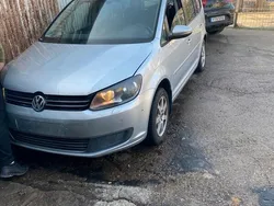 Silber Gebraucht 2013 VW Touran Van / Kleinbus | 6.000 €