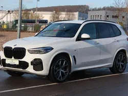 Alpinweiss iii Gebraucht 2021 BMW X5 M Sport SUV | 44.490 € (Guter Preis)