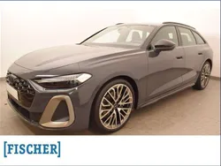 Grau Gebraucht 2024 Audi A5 Ambiente Coupé | 58.550 € (Fairer Preis)