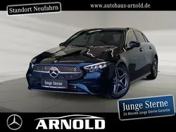 Kosmosschwarz Gebraucht 2024 Mercedes A250 AMG line Limousine | 38.900 € (Fairer Preis)